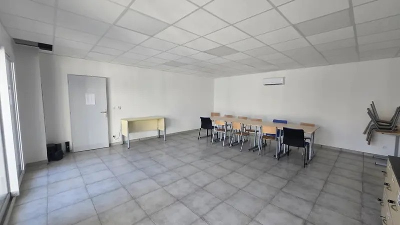 Bureau dans Toulon à louer - Photo de l’immeuble – Image 3 sur 11