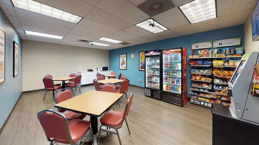 2080 N State Highway 360, Grand Prairie, TX à louer - Numérisation 3D Matterport – Image 2 sur 15