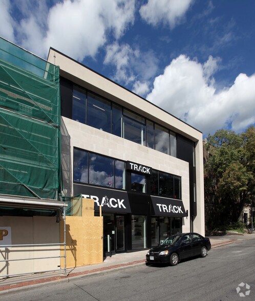 326 Lonsdale Rd, Toronto, ON à louer - Photo de l’immeuble – Image 2 sur 2