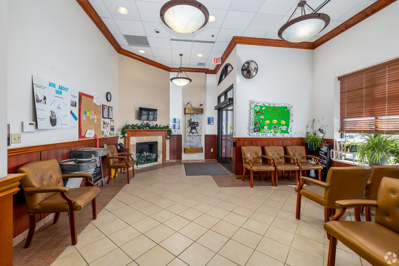 2508-2520 Airport Rd, Colorado Springs, CO 80910 - Lot 2508 - - Photo intérieure - Image 1 of 3