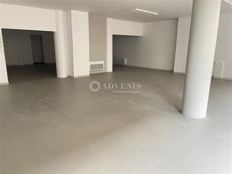 Local commercial dans Le Mans à louer - Photo de l’immeuble – Image 1 sur 3
