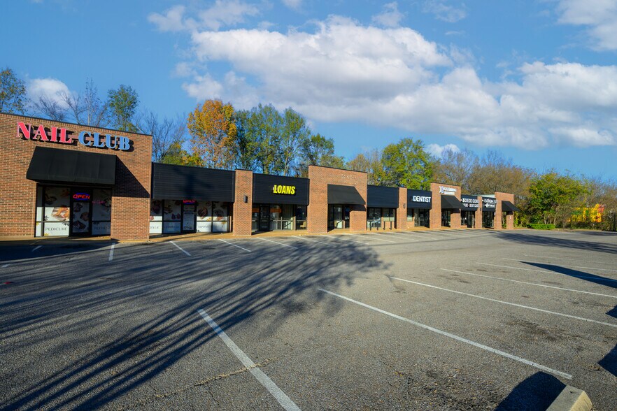 5798-5822 Winchester Rd, Memphis, TN à louer - Photo de l’immeuble – Image 1 sur 15