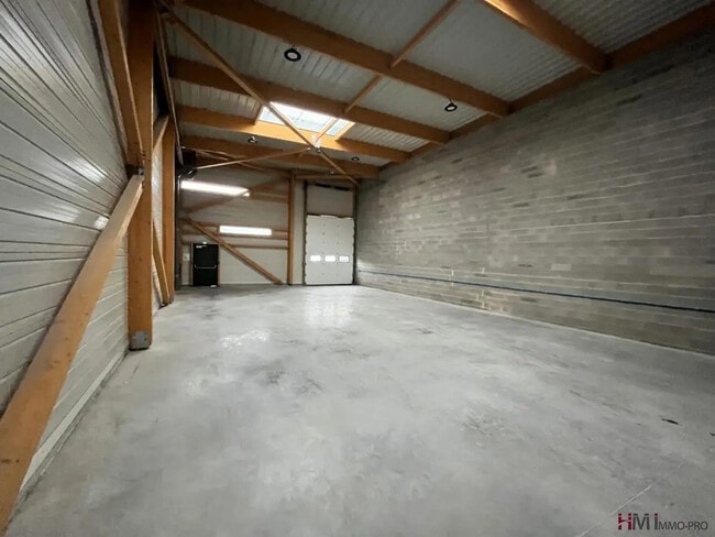 Plus de détails pour Bureau, Local d'activités à louer