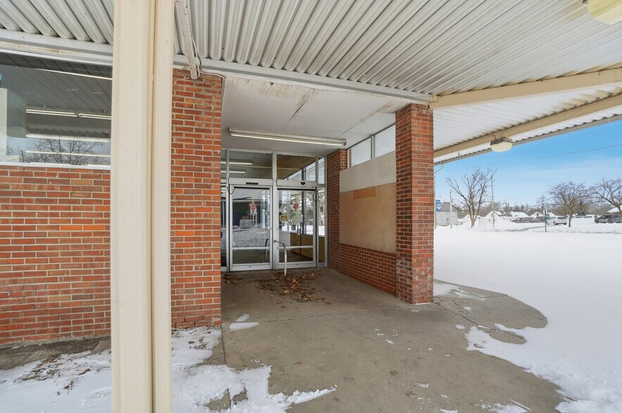 602 E Main St, Cridersville, OH à vendre - Photo de l’immeuble – Image 2 sur 35
