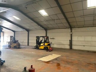 Plus de détails pour Industriel/Logistique à louer