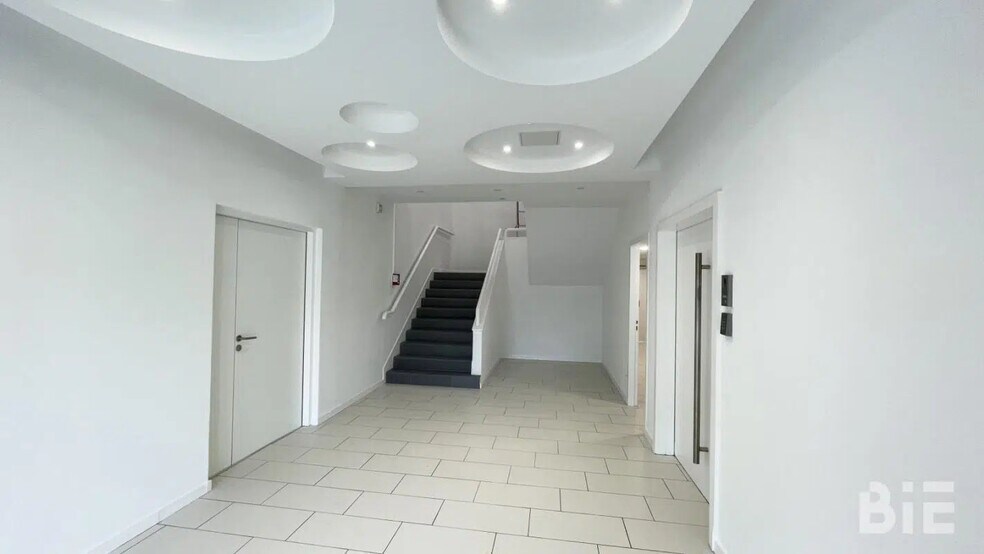 Bureau dans Mérignac à louer - Photo de l’immeuble – Image 3 sur 9