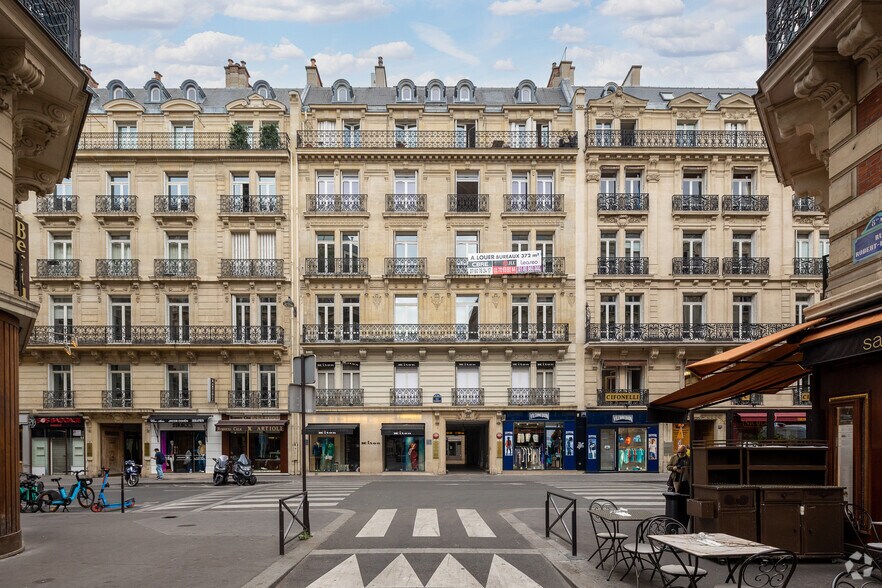 29 Rue Marbeuf, Paris à louer - Photo principale – Image 1 sur 30