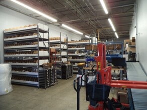 1 Perimeter Rd, Manchester, NH à louer Photo intérieure– Image 1 sur 8