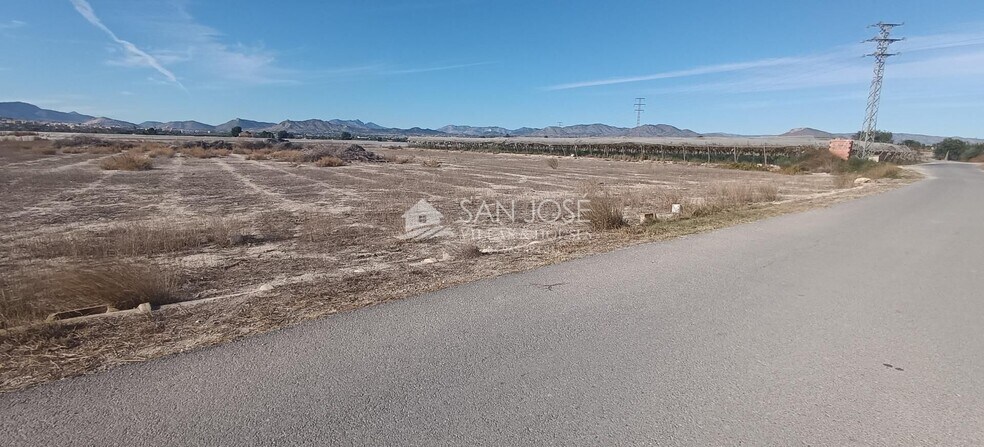 Terrain dans Monforte del Cid, Alicante à vendre - Photo principale – Image 3 sur 5