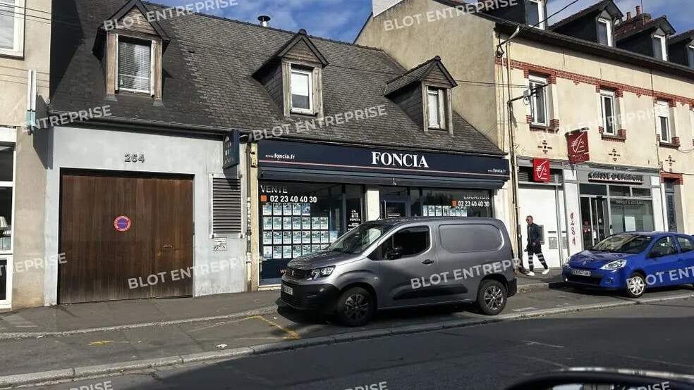 Local commercial dans Saint-Jacques-de-la-Lande à louer - Photo de l’immeuble – Image 1 sur 7