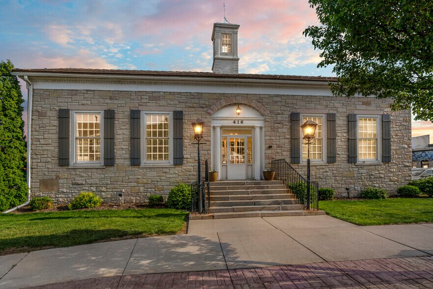 416 George St, De Pere, WI à vendre - Photo de l’immeuble – Image 1 sur 33