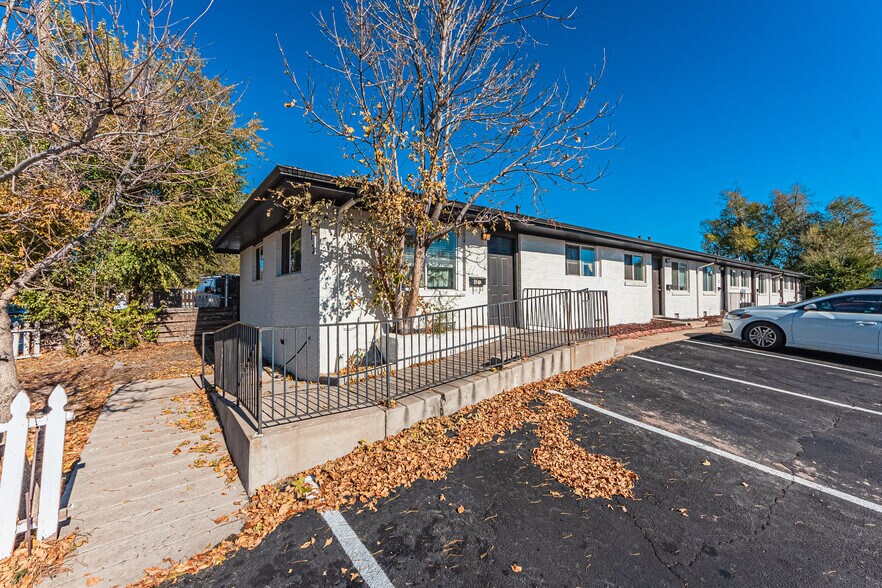 411-413 Prairie Rd, Colorado Springs, CO à vendre - Photo de l’immeuble – Image 2 sur 22