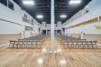 5454 Virginia Ave, Los Angeles, CA à louer Photo intérieure– Image 2 sur 13