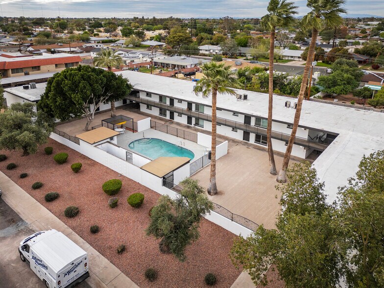 2014 W Berridge Ln, Phoenix, AZ à vendre - Photo de l’immeuble – Image 2 sur 37