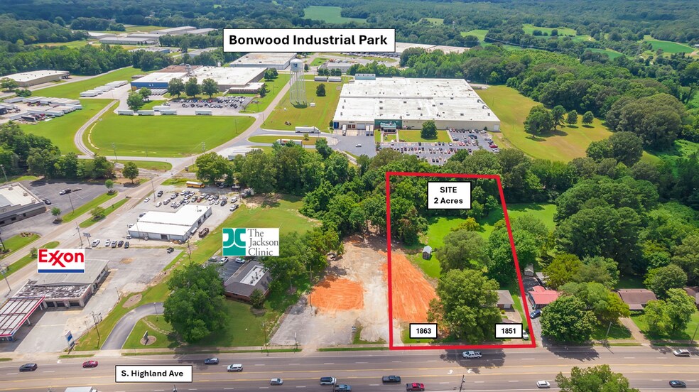 1863 S Highland Ave, Jackson, TN à louer - Photo de l’immeuble – Image 1 sur 4