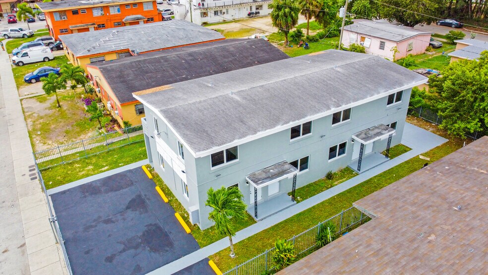 1430 NW 2nd Ave, Florida City, FL à vendre - Photo principale – Image 1 sur 46