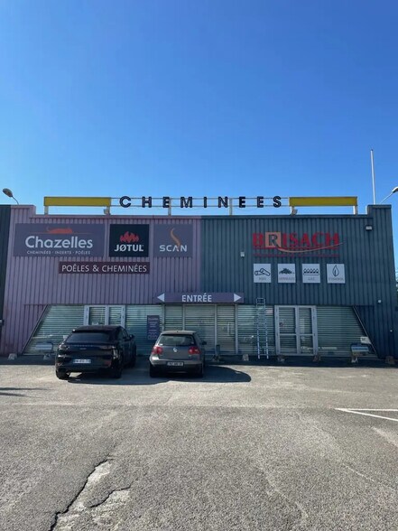 Local commercial dans Saint-Bonnet-de-Mure à louer - Photo de l’immeuble – Image 1 sur 3