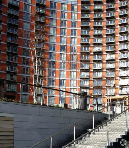 2 Biscayne Av, Londres à vendre - Autre – Image 2 sur 4