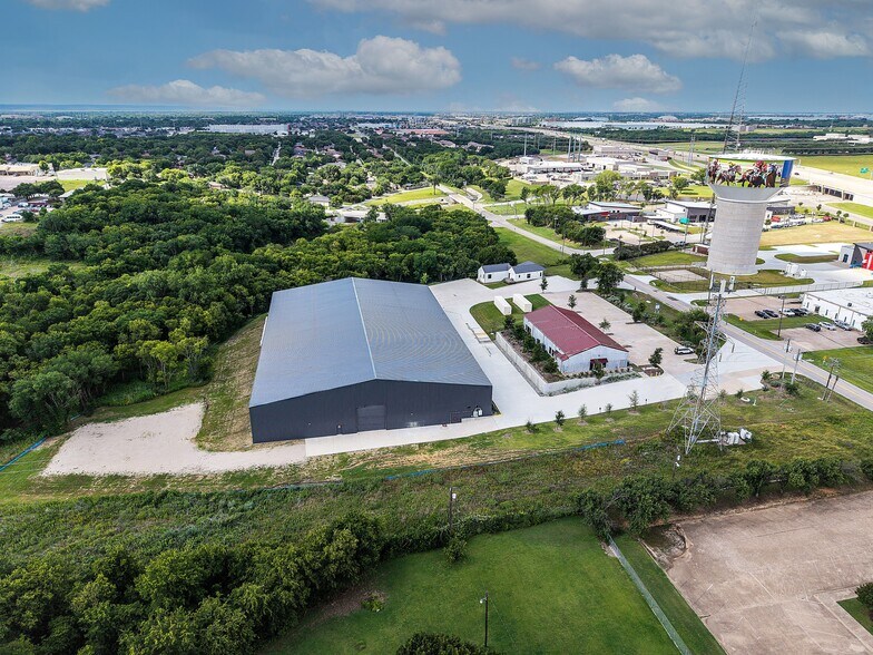 1771 Robinson Road, Grand Prairie, TX à louer - Photo de l’immeuble – Image 3 sur 22
