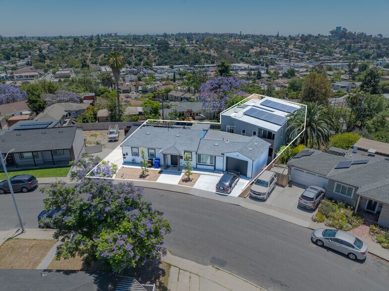 6283 Lorca Dr, San Diego, CA à vendre - Photo de l’immeuble – Image 3 sur 34