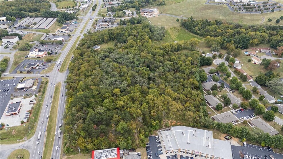 0 Orange Ave Ne, Roanoke, VA à vendre - Photo de l’immeuble – Image 2 sur 23