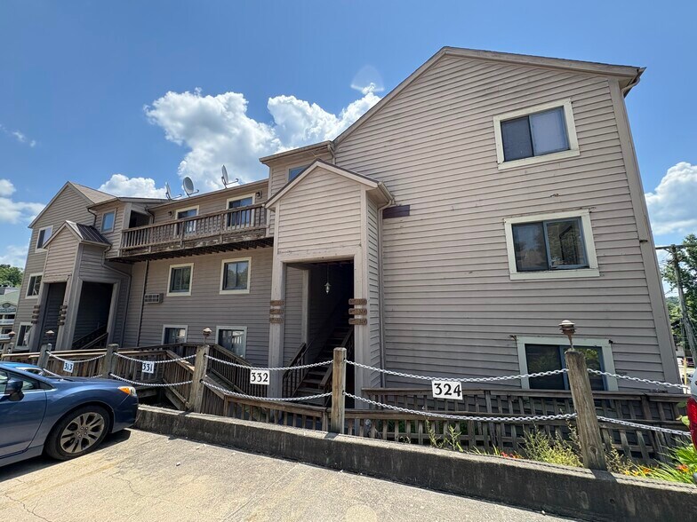 245 N Jefferson St, Nashville, IN à vendre - Photo de l’immeuble – Image 3 sur 13
