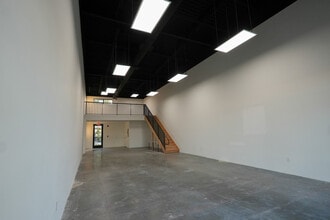 8156 Alico Rd, Fort Myers, FL à louer Photo intérieure– Image 2 sur 8