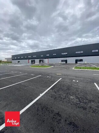 Plus de détails pour Local d'activités à louer