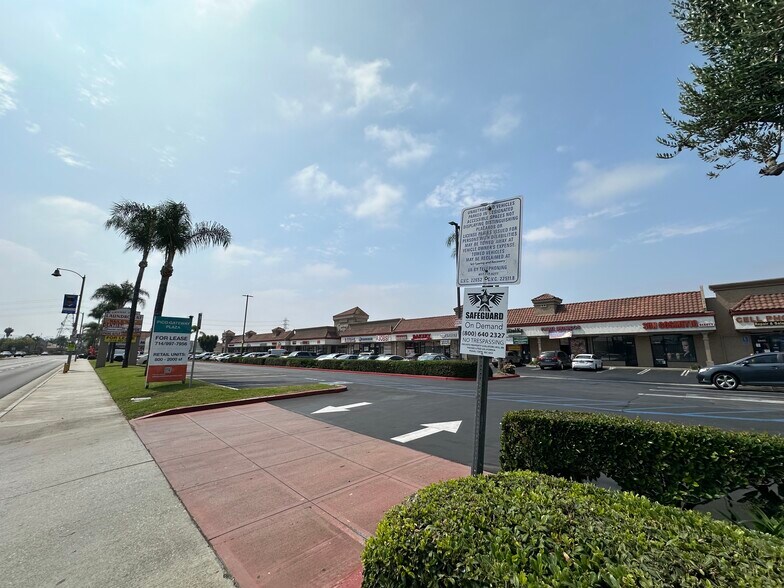 9432-9532 Whittier Blvd, Pico Rivera, CA à louer - Photo de l’immeuble – Image 2 sur 4
