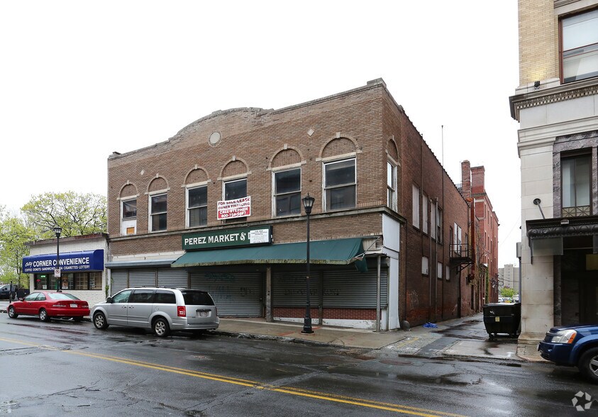 567-573 Dwight St, Holyoke, MA à vendre - Photo principale – Image 1 sur 29