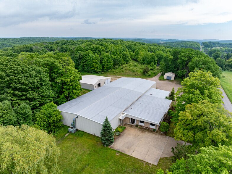 3166 Muckle Rd, Central Lake, MI à louer - Photo de l’immeuble – Image 2 sur 33