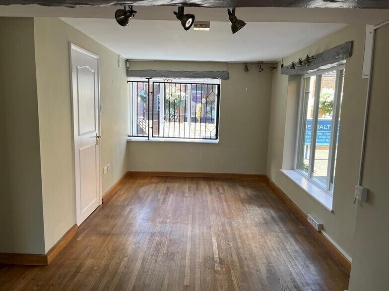 2 Mill St, Oakham à louer - Photo de l’immeuble – Image 3 sur 8