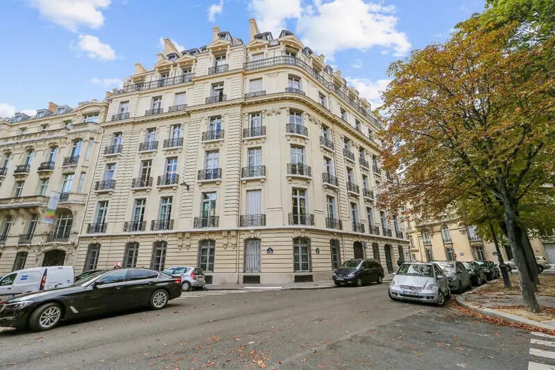 Bureau dans Paris à vendre - Photo de l’immeuble – Image 1 sur 18