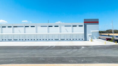 0000 Old Lake Wilson Rd, Kissimmee, FL à louer Photo intérieure– Image 2 sur 6