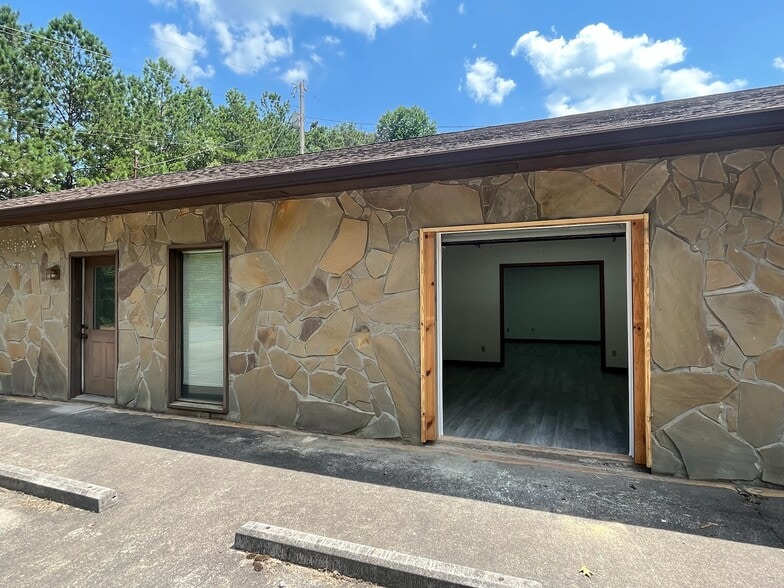 109 Elliott Industrial Dr, Woodstock, GA à louer - Photo de l’immeuble – Image 3 sur 10