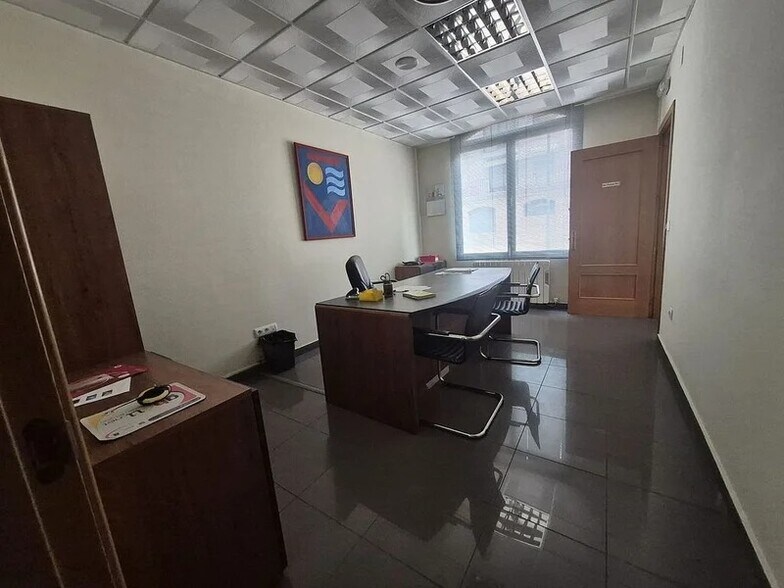 Immeuble residentiel dans Ávila, Ávila à vendre - Photo intérieure – Image 2 sur 5