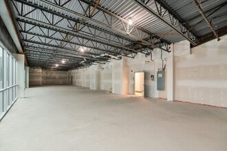 15315 66 Ave, Surrey, BC à louer Photo intérieure– Image 2 sur 5