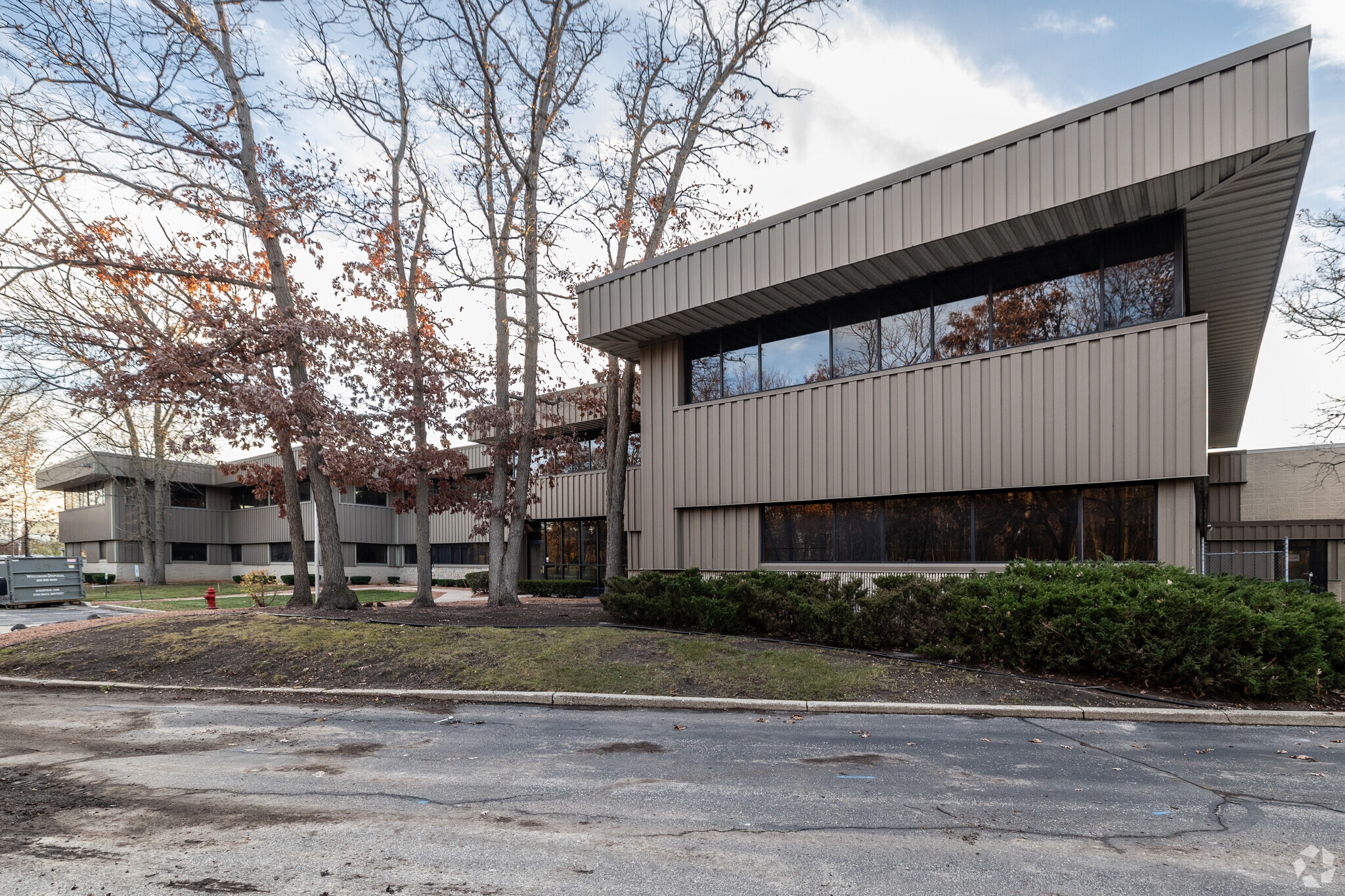 5111-5121 S 9th St, Milwaukee, WI à louer Photo principale– Image 1 sur 6