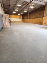 5060 Navarre Rd, Canton, OH à louer Photo intérieure– Image 1 sur 5