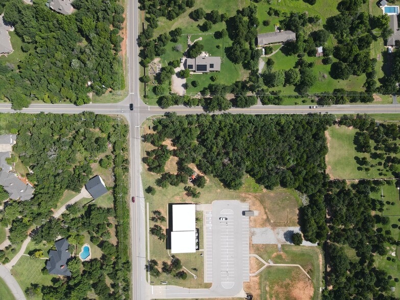 5400 N Coltrane Rd., Edmond, OK à vendre - Photo de l’immeuble – Image 3 sur 5