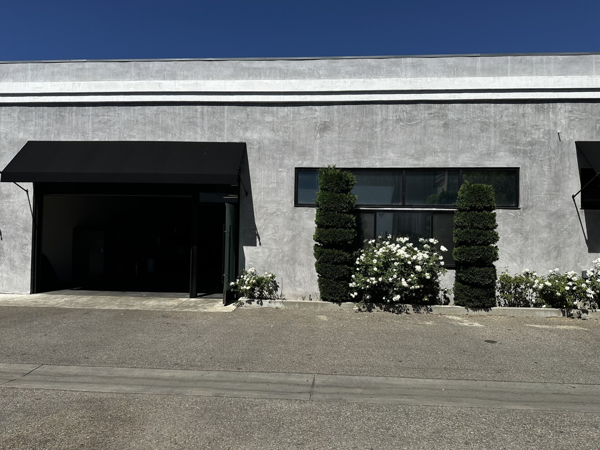 18215-18217 Parthenia St, Northridge, CA à louer Photo de l’immeuble– Image 1 sur 3