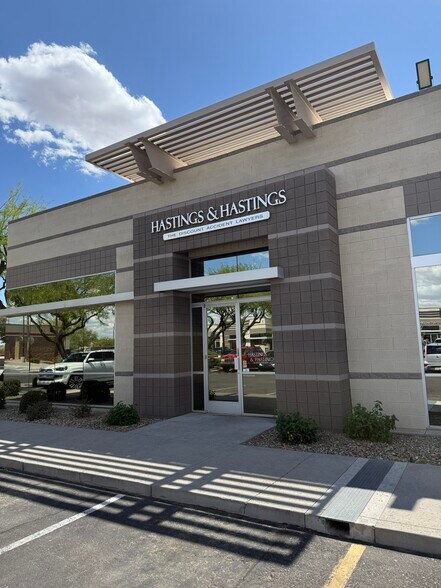 9150 W Indian School Rd, Phoenix, AZ à vendre - Photo de l’immeuble – Image 2 sur 8