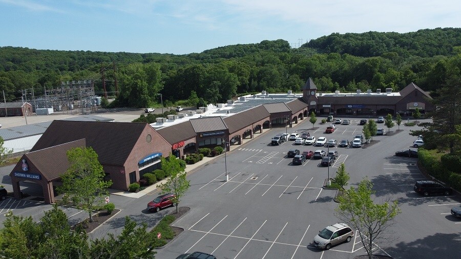 1320 Main St, Willimantic, CT à louer - Photo de l’immeuble – Image 2 sur 17
