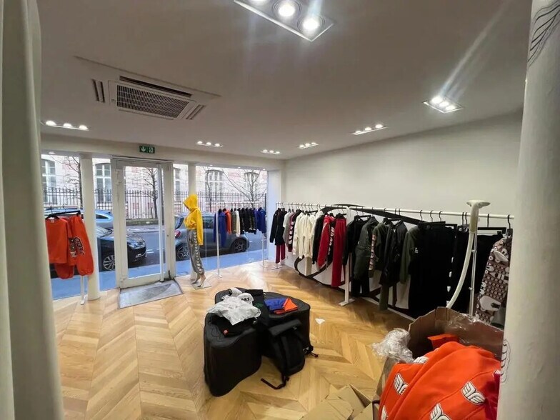 Local commercial dans Paris à louer - Photo intérieure – Image 2 sur 4