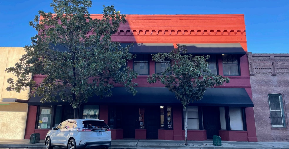 115-125 S Church St, Visalia, CA à louer - Photo principale – Image 1 sur 4