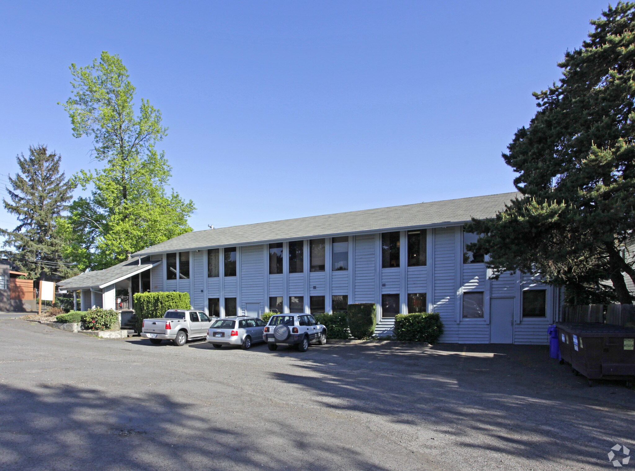 4242 SE Milwaukie Ave, Portland, OR à louer Photo principale– Image 1 sur 19