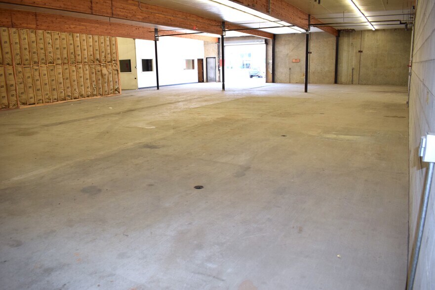 613 Pacific Ave S, Kelso, WA à louer - Photo de l’immeuble – Image 2 sur 21
