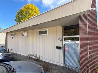 Plus de détails pour 82 Railroad St, Great Barrington, MA - Local d’activités à vendre