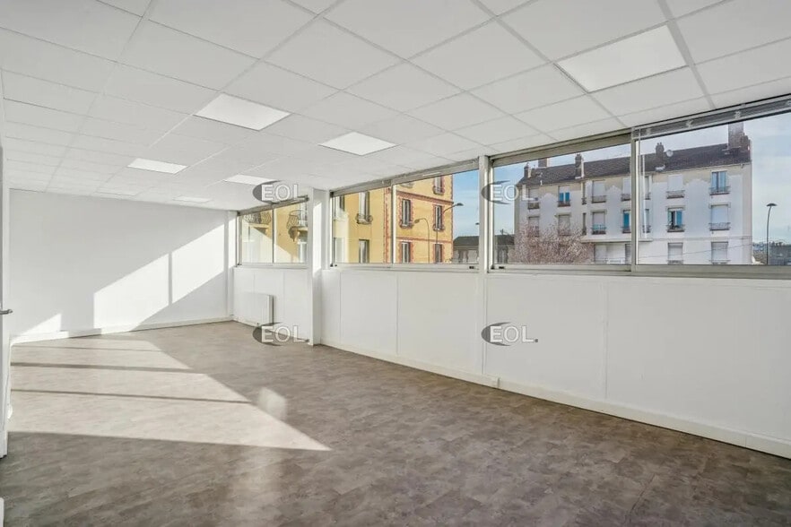 Local d’activités dans Aubervilliers à louer - Photo intérieure – Image 1 sur 14