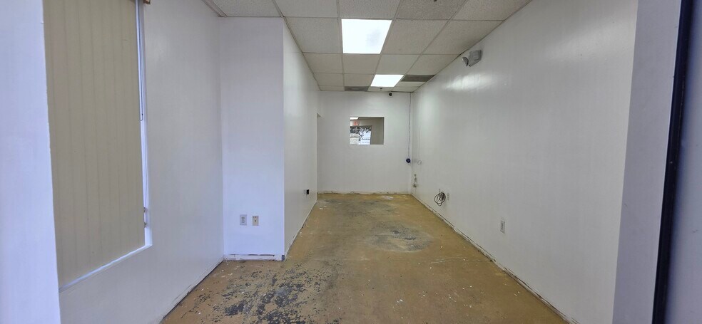 7810 Kingspointe Pky, Orlando, FL à louer - Photo de l’immeuble – Image 3 sur 53